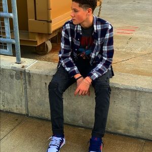 Meet your Posher, Eli